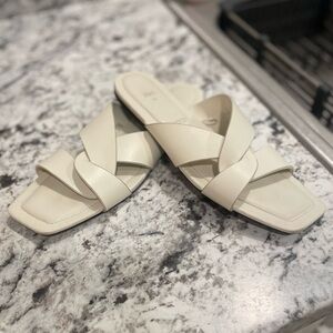 Zara women slip on sandal Square Toe‎ Off White Crossover Straps Size 39 US 8